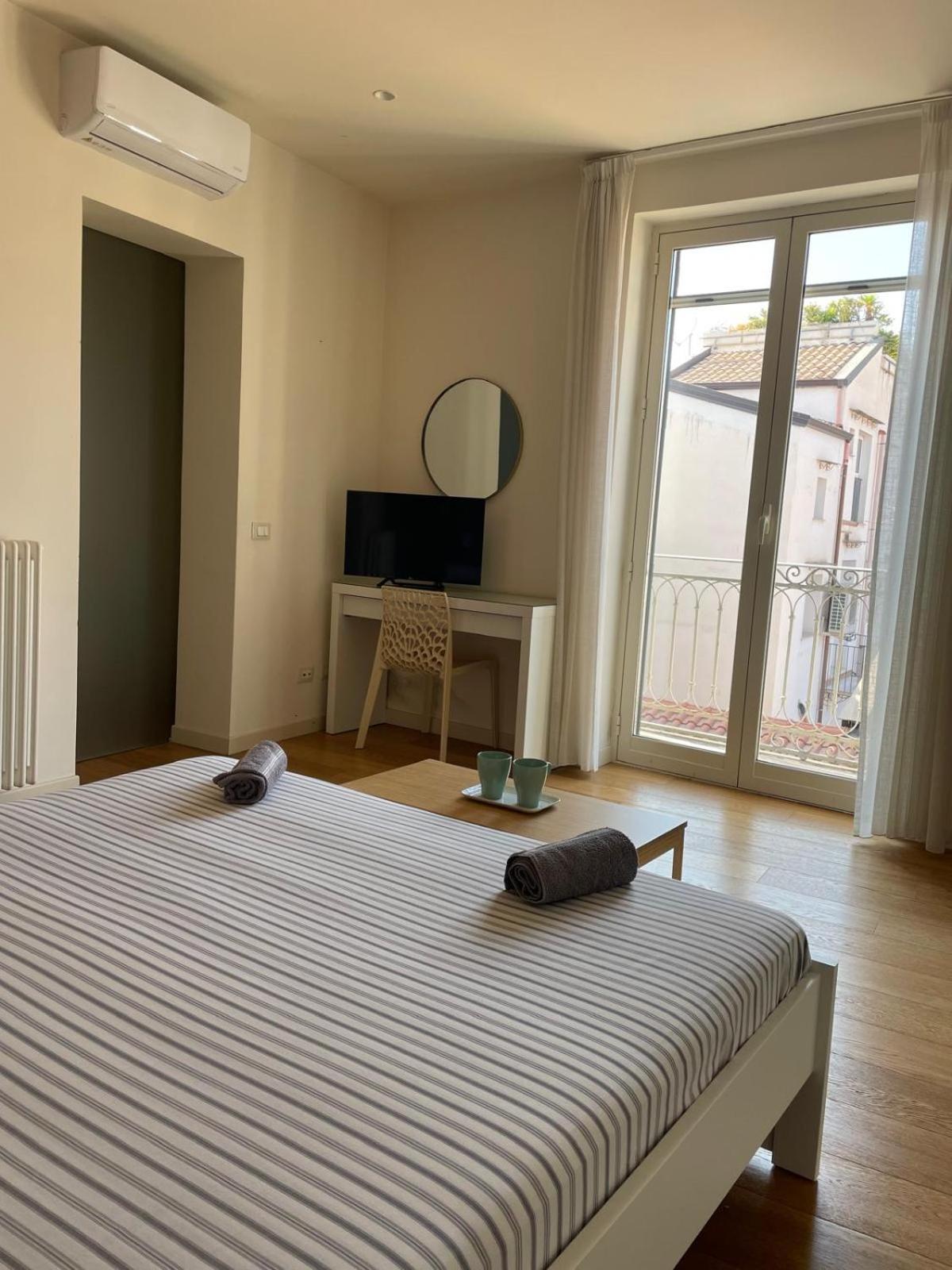Le Stanze Di Federico E Costanza Luxury Apartments 巴勒莫 外观 照片